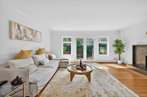 4427 7Th Avenue W, Vancouver, BC 