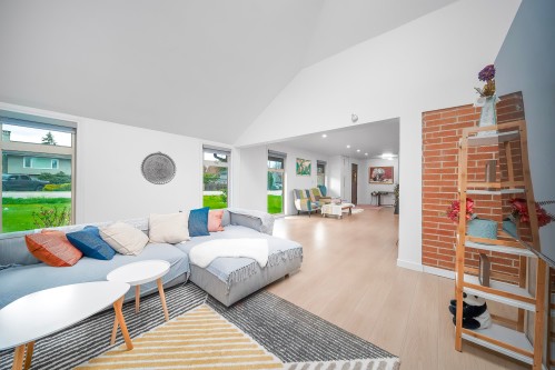 5186 10A Avenue, Delta, BC 