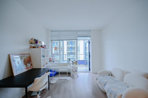 801-8850 University Crescent, Burnaby, BC 