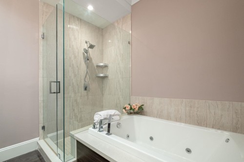 2567 Lawson Avenue, West Vancouver, BC 