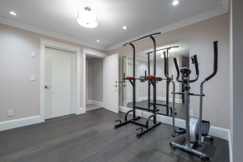 2567 Lawson Avenue, West Vancouver, BC 