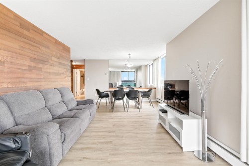 2403-3737 Bartlett Court, Burnaby, BC 