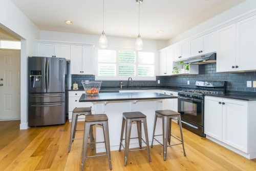 24254 103 Avenue, Maple Ridge, BC 