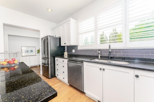 24254 103 Avenue, Maple Ridge, BC 