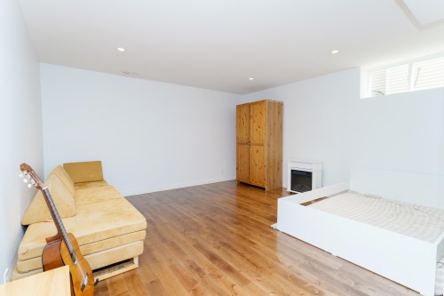 24254 103 Avenue, Maple Ridge, BC 