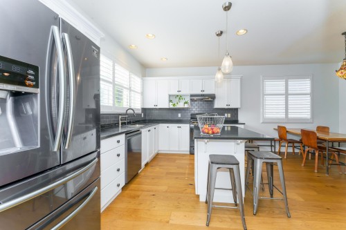 24254 103 Avenue, Maple Ridge, BC 