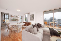 1406-989 Richards Street  Vancouver, BC V6B 6R6