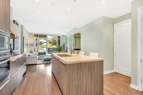 1618 Columbia Street, Vancouver, BC 