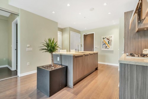 1618 Columbia Street, Vancouver, BC 