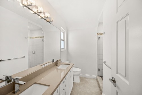 8711 Doulton Place, Richmond, BC 