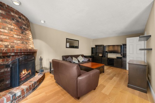 8711 Doulton Place, Richmond, BC 