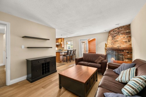 8711 Doulton Place, Richmond, BC 