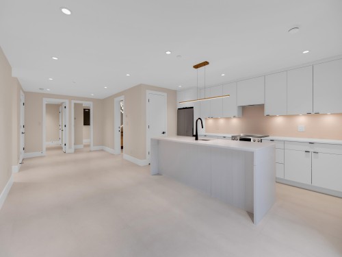 2423 Mathers Avenue, West Vancouver, BC 