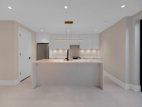 2423 Mathers Avenue, West Vancouver, BC 