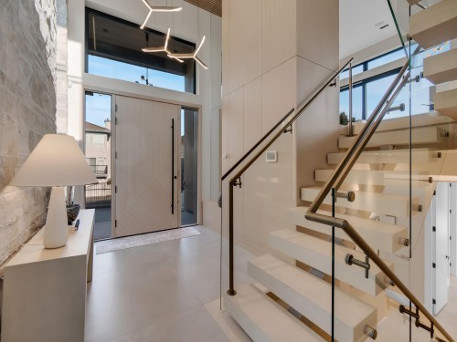 2423 Mathers Avenue, West Vancouver, BC 