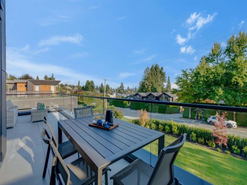 2423 Mathers Avenue, West Vancouver, BC 