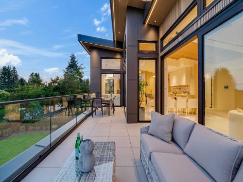 2423 Mathers Avenue, West Vancouver, BC 