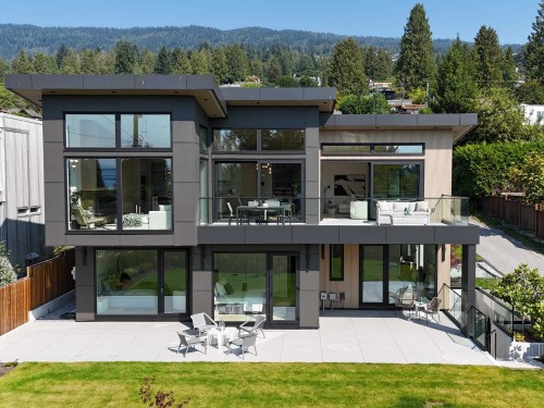 2423 Mathers Avenue, West Vancouver, BC 