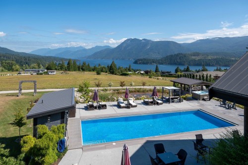 6316 Crowston Road, Sechelt, BC 