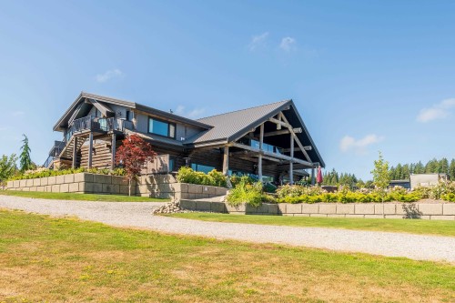 6316 Crowston Road, Sechelt, BC 