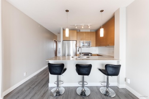 2201-400 Capilano Road, Port Moody, BC 