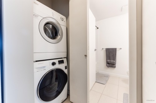 2201-400 Capilano Road, Port Moody, BC 