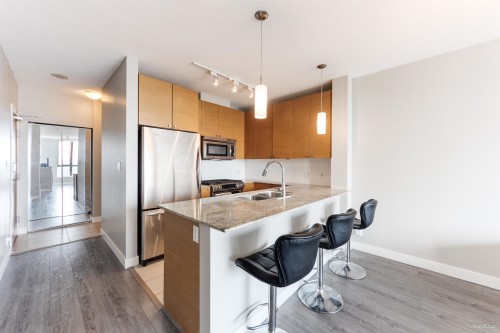 2201-400 Capilano Road, Port Moody, BC 