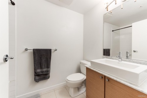 2201-400 Capilano Road, Port Moody, BC 