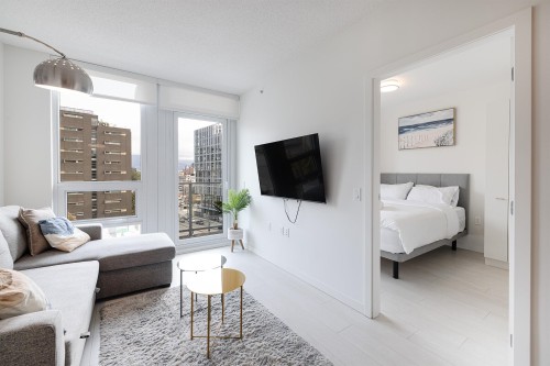 606-180 2nd Avenue E Vancouver, BC V5T 0K4