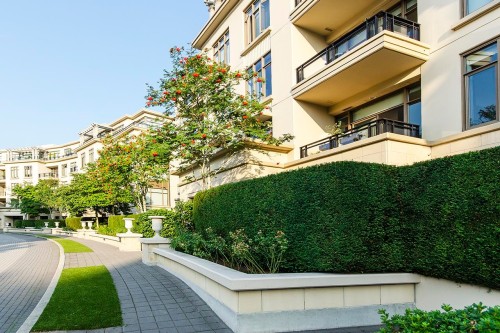 103-540 Waters Edge Crescent, West Vancouver, BC 