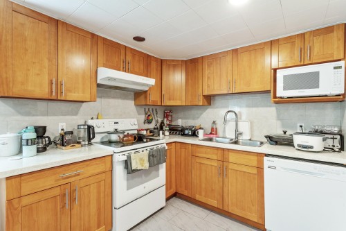 935 Beaconsfield Road, North Vancouver, BC 