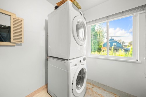 2507 25Th Avenue E, Vancouver, BC 