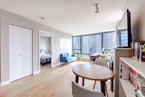 1602-4182 Dawson Street, Burnaby, BC 