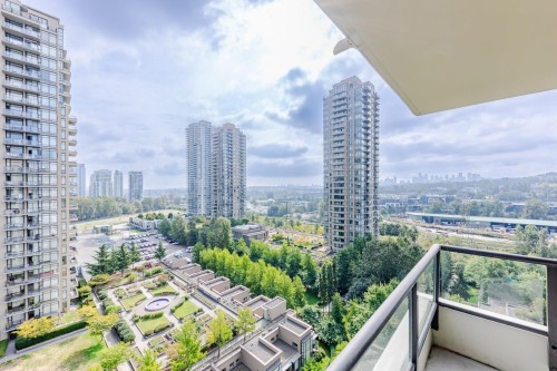 1602-4182 Dawson Street, Burnaby, BC 