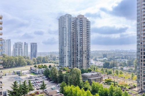 1602-4182 Dawson Street, Burnaby, BC 
