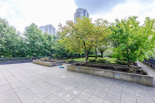 1602-4182 Dawson Street, Burnaby, BC 