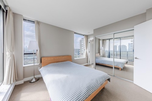 1602-4182 Dawson Street, Burnaby, BC 