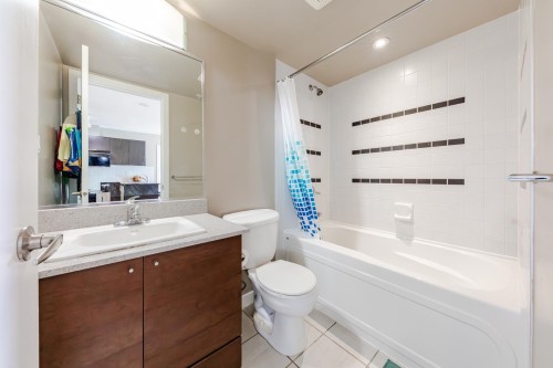 1602-4182 Dawson Street, Burnaby, BC 