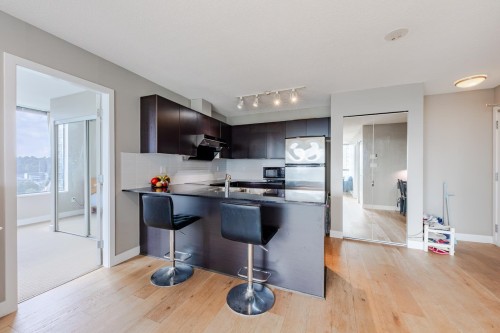 1602-4182 Dawson Street, Burnaby, BC 