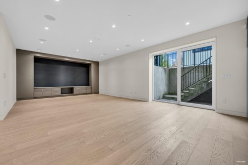 4465 Wallace Street, Vancouver, BC 