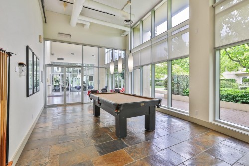 802-9188 Hemlock Drive, Richmond, BC 