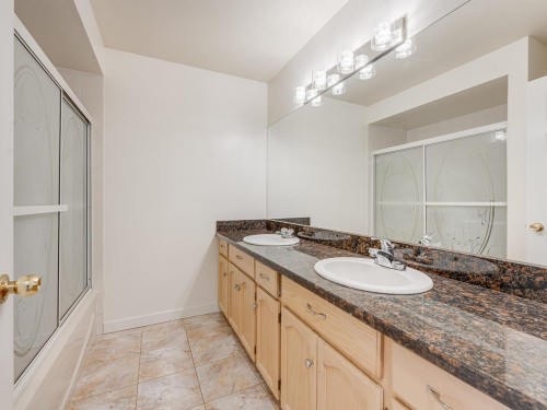 736 Clearwater Way, Coquitlam, BC 