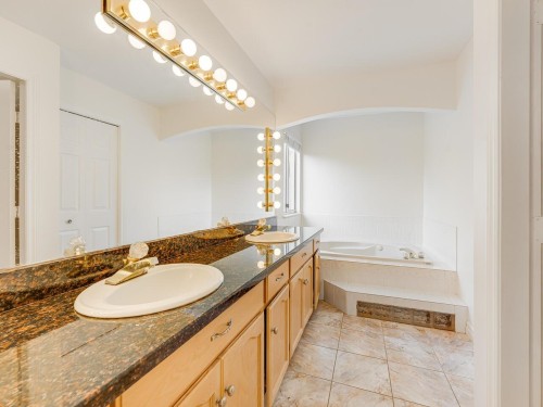 736 Clearwater Way, Coquitlam, BC 