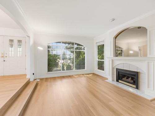 736 Clearwater Way, Coquitlam, BC 