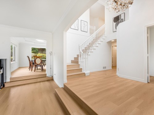 736 Clearwater Way, Coquitlam, BC 