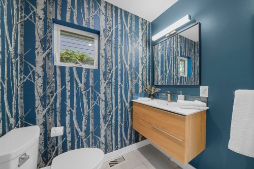 1412 Hope Road, North Vancouver, BC 