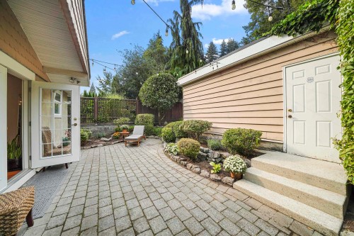 1412 Hope Road, North Vancouver, BC 