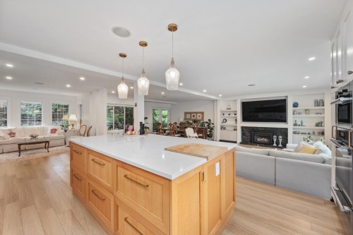 1390 Lawson Avenue, West Vancouver, BC 