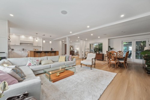 1390 Lawson Avenue, West Vancouver, BC 