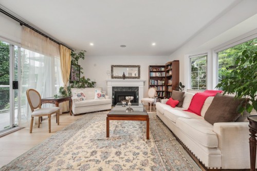 1390 Lawson Avenue, West Vancouver, BC 